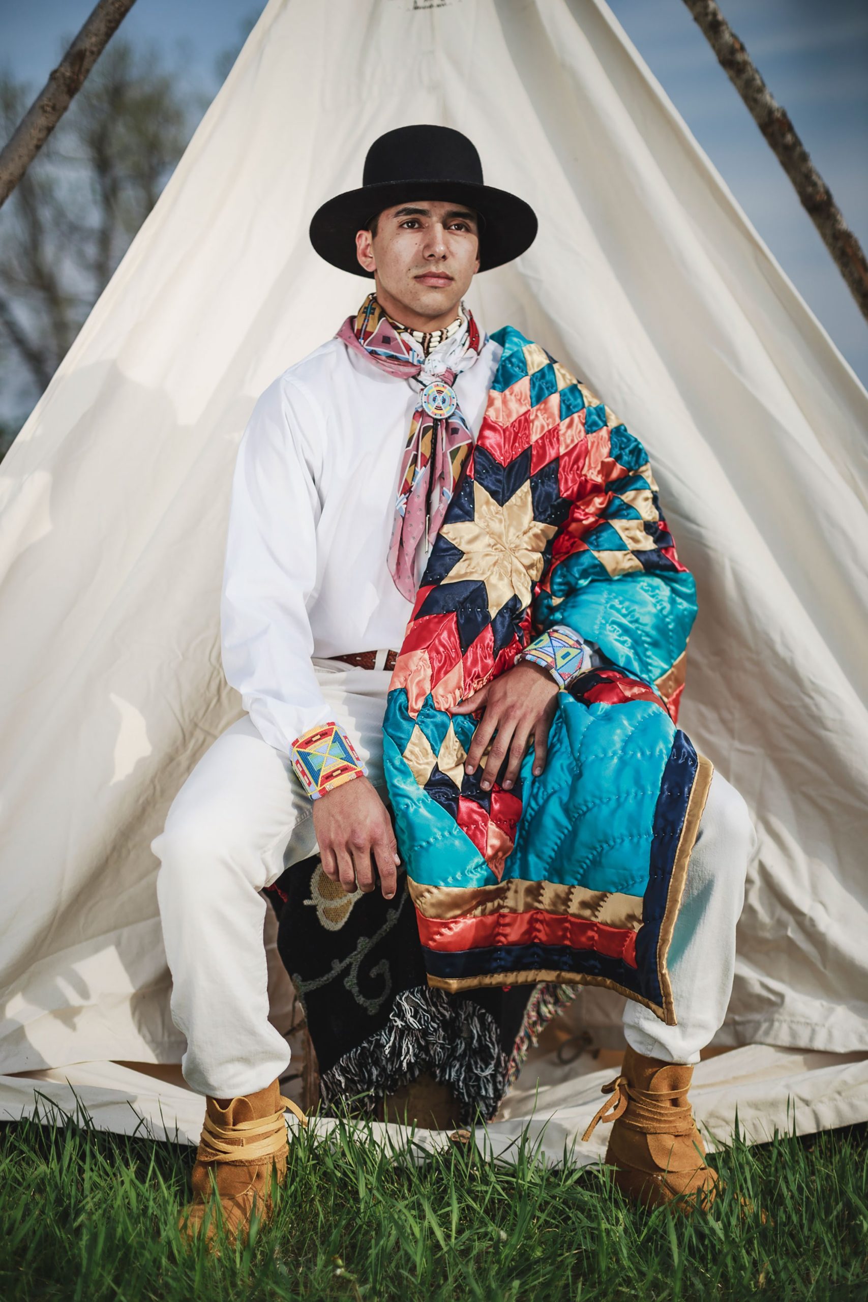 Indigenous Influences: Traditional Styles in Modern Fashion